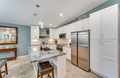 Holly Hill House | Daytona Beach Vacation Home ~ 4 Mi to Main St Pier