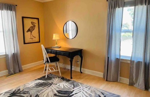 Paducah House | December Specials - Centrally Located - The Bird's Nest