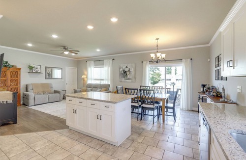 Cape Girardeau House | Deck & Large Yard! Family Haven in Cape Girardeau