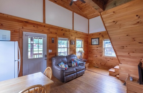 Bryson City Cabin | Deep Creek Cabin Unit 4-Covered Porch - WIFI - Motorcycle Friendly
