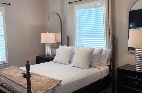 Farmington House | Deer Sanctuary Pasture Views & Total Relaxation