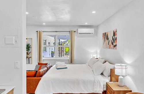 Parkside House | Delightful Apartment downtown