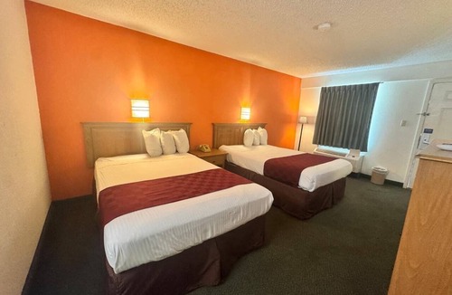 West Helena Hotel | Delta Inn West Helena US 49 AR