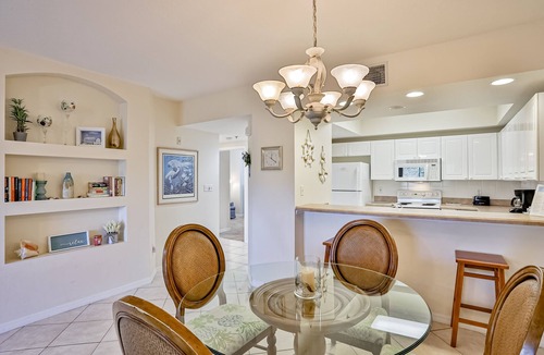 New Smyrna Beach Condo | Deluxe dog-friendly condo w/shared pool, hot tub, & sports courts, near beach
