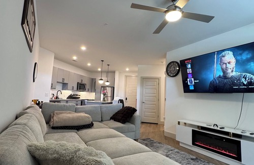 Chosewood Park Apartment | Deluxe Escape 5- Comfort Away From Home