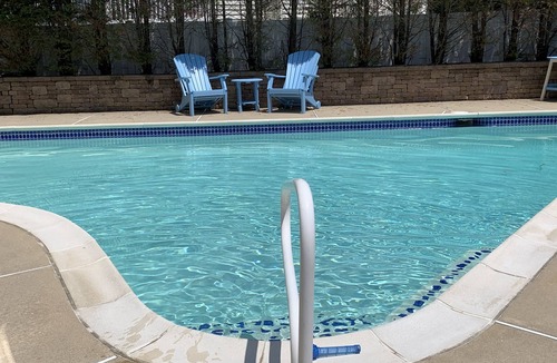 Margate City House | DELUXE Margate Beach Home with POOL, JACUZZI, & Spectacular Bay View - Sleeps 12