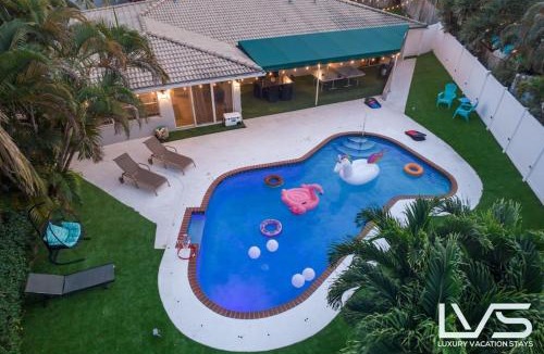 Poinsettia Heights House | Deporte-Beach HeatedPool PuttingGreen PingPong