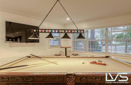 Poinsettia Heights House | Deporte-Beach HeatedPool PuttingGreen PingPong