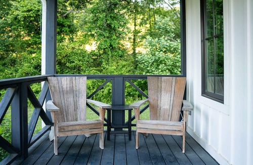 Dillard Cottage | Derby Cottage at Julep Farms