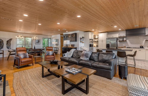Sapphire Cabin | Designer 5-BDR Cabin with Big Views/Resort Access in Sapphire Valley