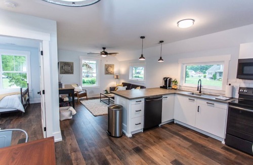 Fort Mill Apartment | Designer Apt in Charming Fort Mill w/Netflix