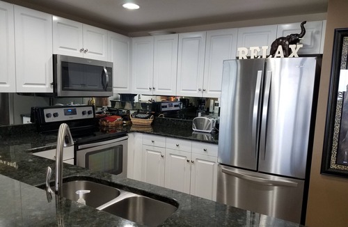 Fort Walton Beach - Destin Condo | Designer decor, Direct View, Very clean and well maintaned. Sleeps 6.
