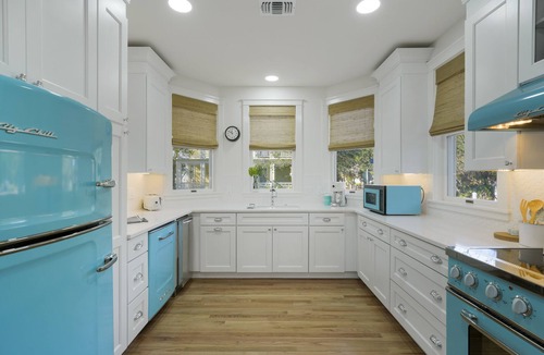 Seagrove Beach West House | Designer Home in Seaside, FL! Walk to Pool and Beach + 2 Adult Bikes!