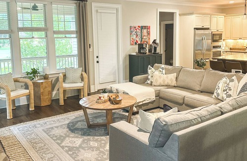 Reynolds Landing Cottage | Designer inspired 4-bedroom cottage inside the Landing at Reynolds