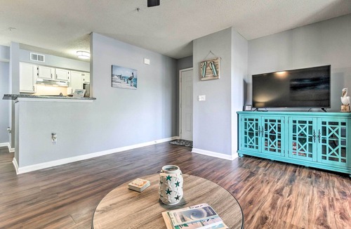 Indian Bayou Condo | Destin Condo w/ Pool Access < 1 Mi to the Beach!