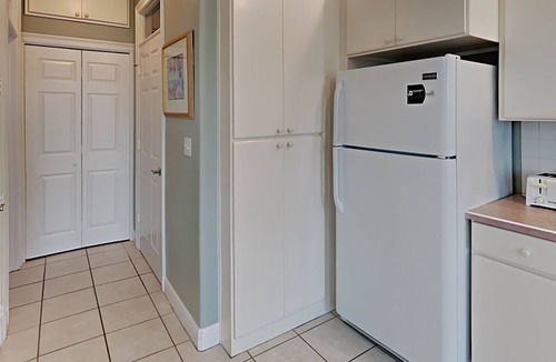 Destin Condo | Destin Lake View Villa with Private Balcony - Just Steps from the Beach!