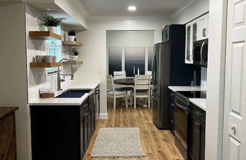 San Carlos Park House | Dew Casa Luxury 3 Bedroom Florida Home