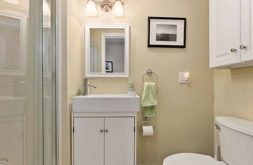Diamond Beach House | Diamond Beach 4 BR/3.5BA Luxurious Townhouse - 2 Short Blocks to Beach