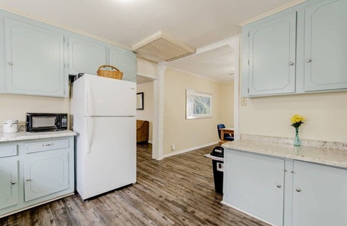 West Columbia House | Dine Outside! Patio & Grill - Adorable on Taylor