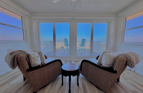 Boardwalk House | DIRECT BEACH ACCESS OCEAN FT HOME; 4 BDRM, 3 BATH, 2 MASTER SUITES SLEEPS 12 MAX