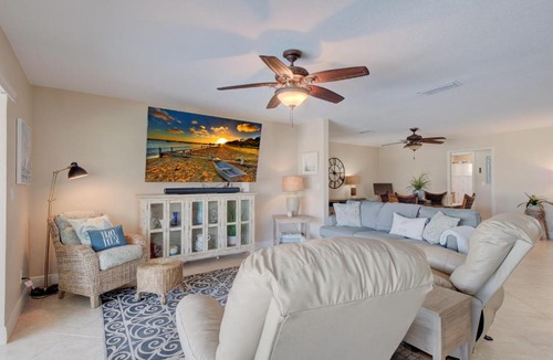 Caloosahatchee House | Direct Intercoastal Access W Pool
