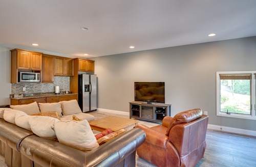 Saxony Forest House | Direct Lakefront on Lake Keowee Remodeled 2019