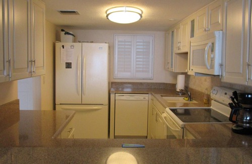 Daytona Beach Shores Condo | DIRECT OCEANFRONT 2B/2B ON THE NO DRIVE BEACH GATED GARAGE