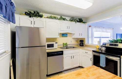 New Smyrna Beach Condo | Direct Ocean Front/Corner Unit! NoDriveBeach of New Smyrna !