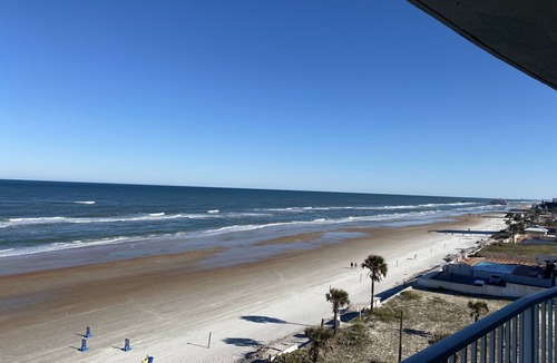 East Daytona Apartment | DIRECT OCEAN VIEW BALCONY-New pool!nn