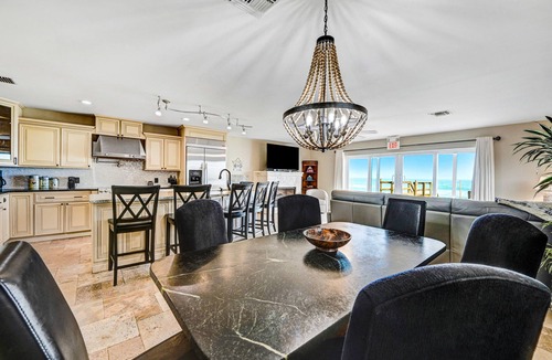 Floridana Beach House | Direct Oceanfront Heavenly Retreat