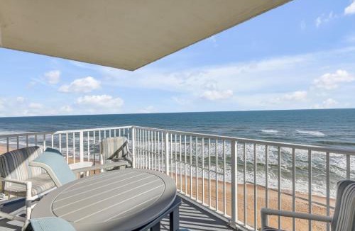 Seawinds Condo Apartment | Direct oceanfront penthouse 2/2 with gorgeous corner condo views, a heated pool, and garage