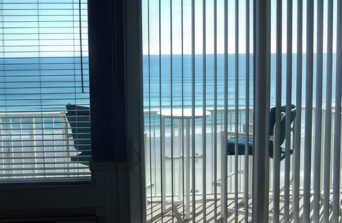 Lenox Park Apartment | DIRECT OCEANFRONT WITH SPECTACULAR VIEW FROM TOP FLOOR - CHECK OUR LAST MINUTE SAVINGS