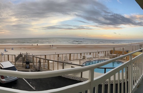 Ormond Beach Apartment | DIRECT Oceanfront Clean Comfy Studio Can’t get closer to the beach or pool!