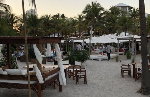 South of Fifth Apartment | Directly on the beach with Free beach lounges! Best location in South Beach