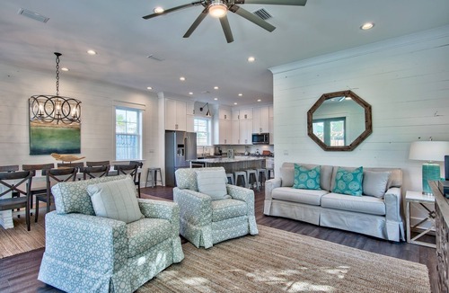 Crystal Beach House | Discounted Oct-Dec*Heated Pool&Spa*Golf Cart*Bikes*Dogs Ok