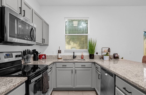 Regal Palms House | Discover Disney Fun in this Vibrant Rental!