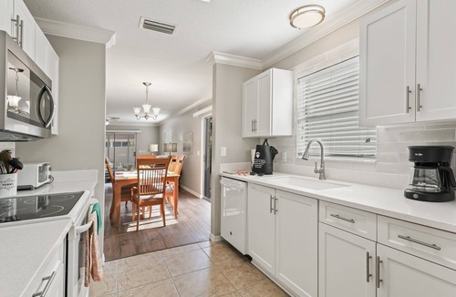 Lady Lake Villa | Discover Tranquil Luxury: Rio Grande Village Gem!