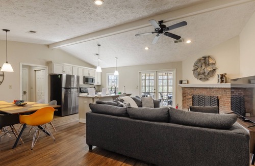 Conestee House | Discover Your Vacation Haven in Greenville, SC – B5 Homes!