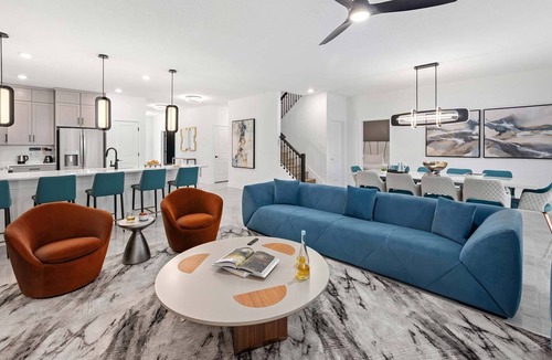 Florida Center House | Divine Dreamland | Deluxe I-Drive mansion w/video game theme RM, pool, theater