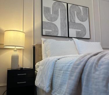 Davenport House | Divine room - Davenport 5 star - shared bathroom