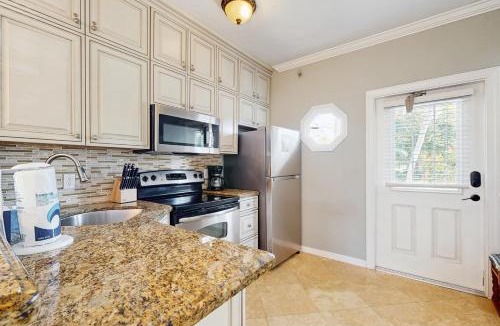 Marathon House | DK35 Blue Water Cottage Villa 5110