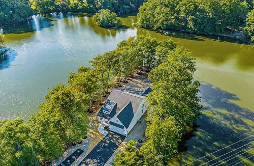 Seaford House | Dock, Game Room! Riverfront Retreat in Seaford