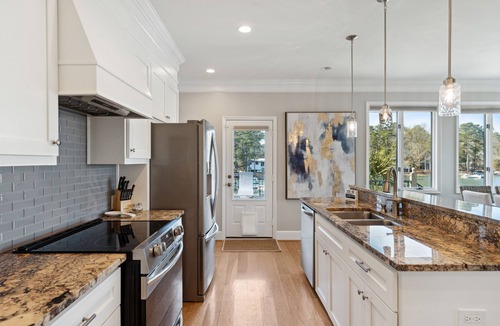Lexington House | Dock Holiday - Lakefront Oasis with Spectacular Bomb Island Views!