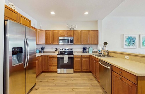 Clearwater Beach Condo | Dog friendly bayfront 4th floor condo with bay views heated pool pool spa WD