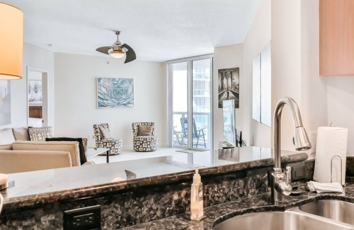Kingston Condo | Dog-friendly coastal condo near the beach w/ river & ocean views & shared pool!