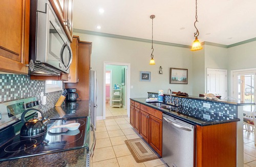 Port St. Joe House | Dog-friendly cottage near the beach with patio, grill, washer/dryer, partial AC