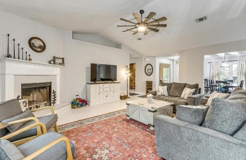 Gulf Breeze House | Dogs Welcome, 1 Mi to Zoo Gulf Breeze Retreat!
