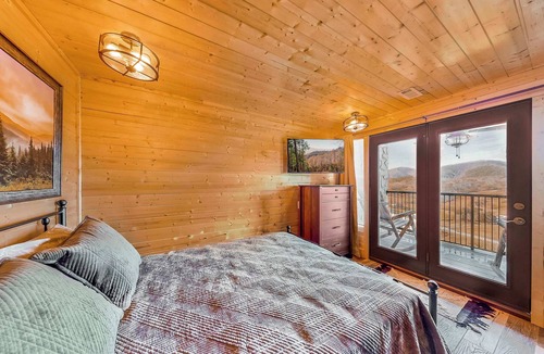 Caton Condo | Dolly's Castle Unit 4