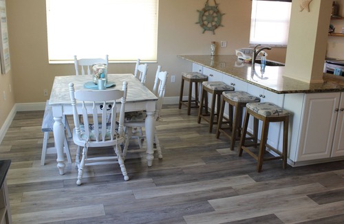 Port Richey House | Dolphin Cove Getaway - 3 bedroom waterfront, floating dock, with water "toys"!