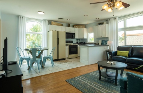 Bradenton Beach House | Dolphin Dance Both Side Across From Beach With Panoramic Beach Views